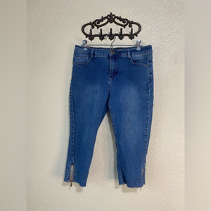 Thorn‎ universal capri pants with zippers